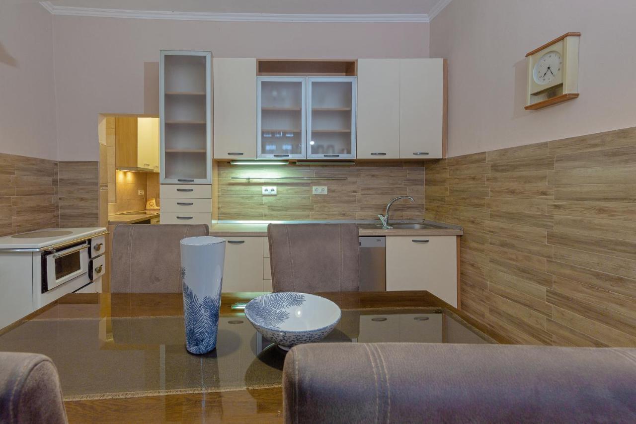 Vila Boljevic Podgorica Bagian luar foto